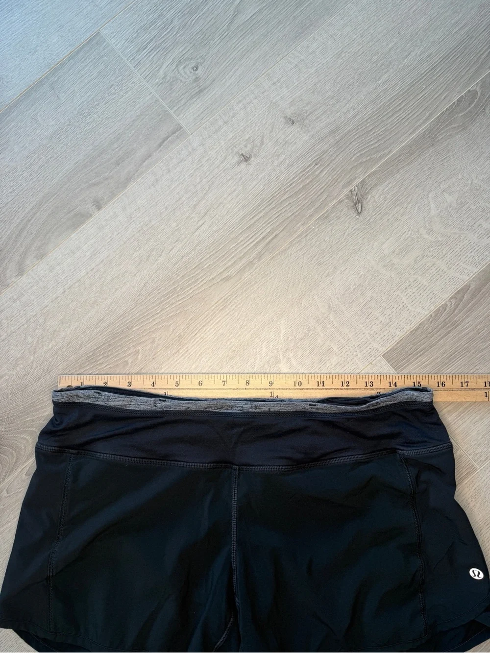 lululemon Speed Up Running Shorts Black Size 8 Lined Back Zip
